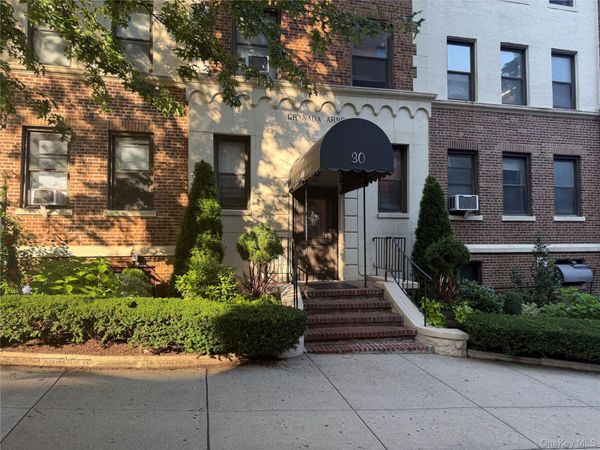 30 Windsor Terrace , Unit 2D, White Plains, NY 10601