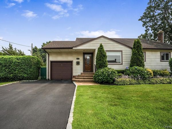 135 Southern Parkway , Plainview, NY 11803