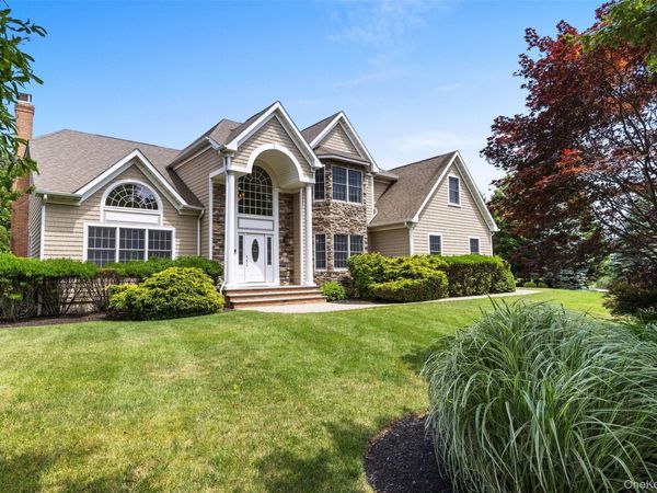 90 Caiola Court, Greenport, NY 11944