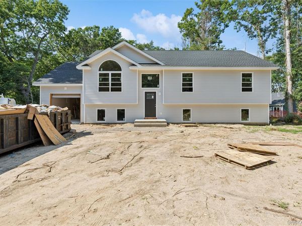129 Cedar Lane , Medford, NY 11763