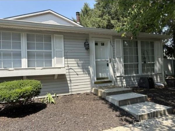 111 Ridge Road, Unit 205, Lebanon, OH 45036