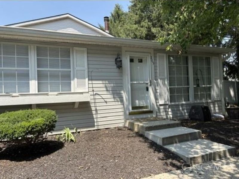 111 Ridge Road, Unit 205, Lebanon, OH 45036 Photo 1