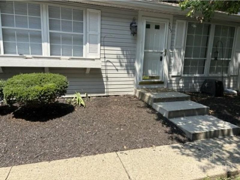 111 Ridge Road, Unit 205, Lebanon, OH 45036 Photo 4