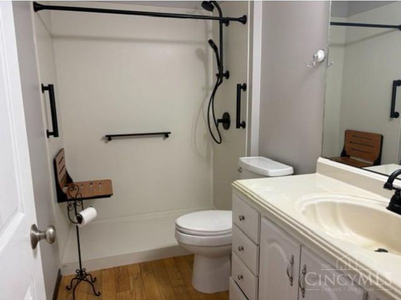 111 Ridge Road, Unit 205, Lebanon, OH 45036 Photo 9