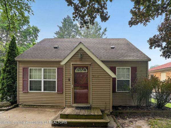 2415 W Washtenaw Street, Lansing, MI 48917