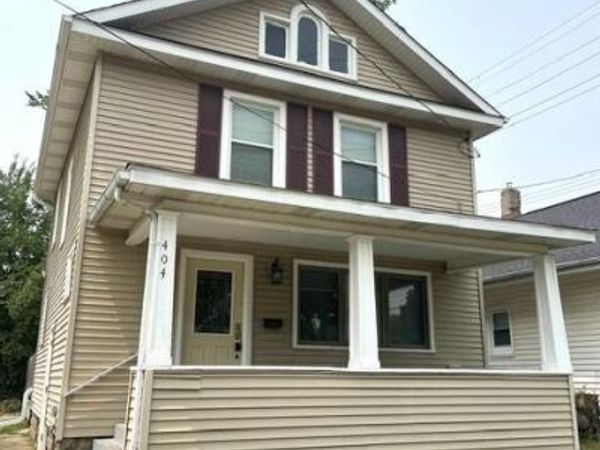 404 Leslie Street, Lansing, MI 48912