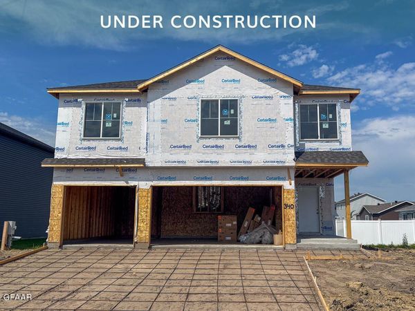 340 WREN Drive , Grand Forks, ND 58201