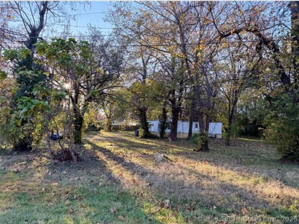108 S Bennett Avenue , Wagoner, OK 74467