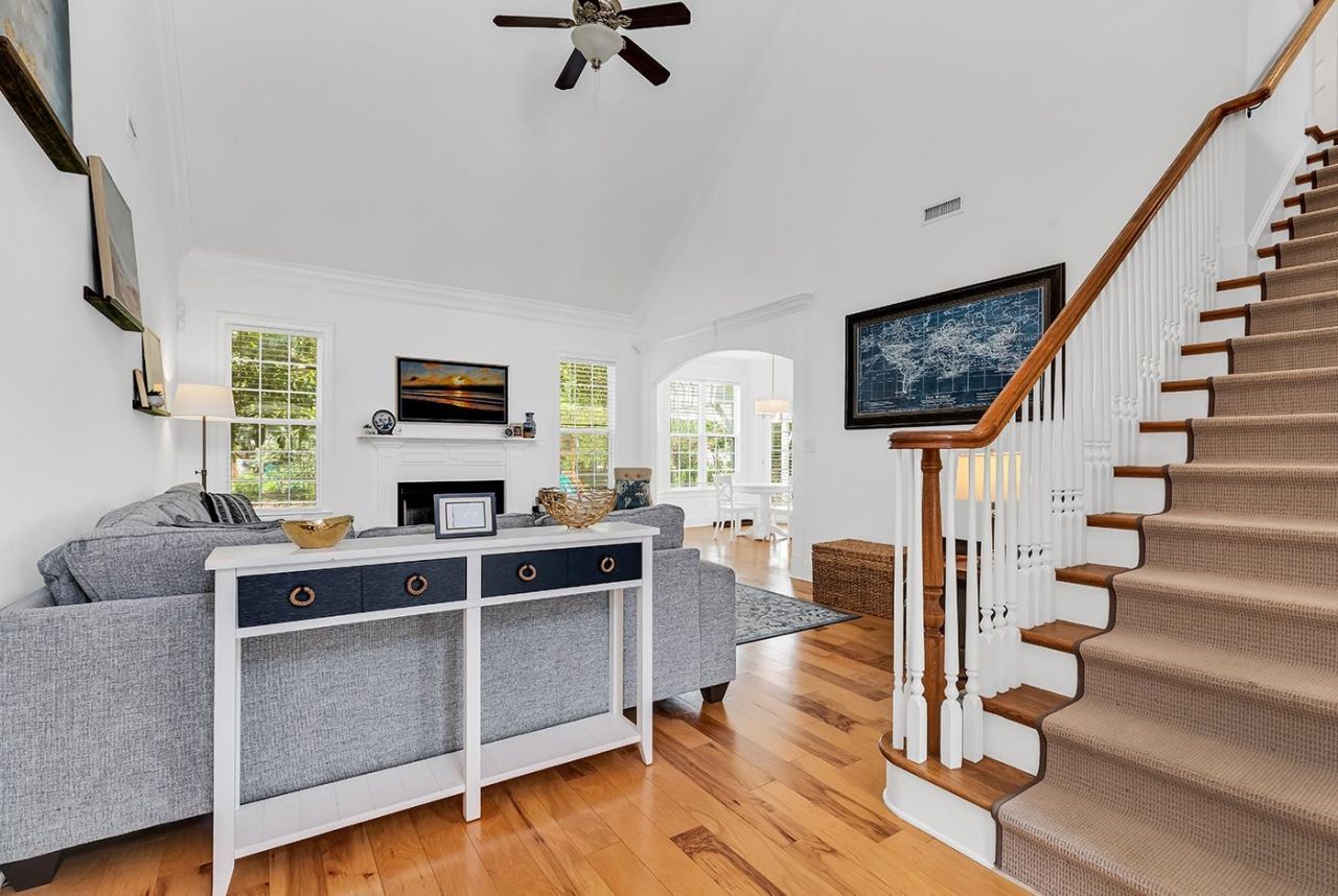 261 Chamberlin Rd.  Photo 10