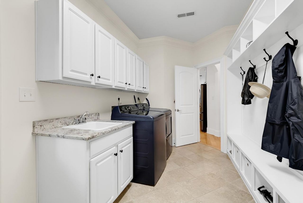 261 Chamberlin Rd.  Photo 39