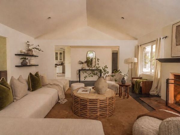 9146 St Ives Drive , West Hollywood, CA 90069