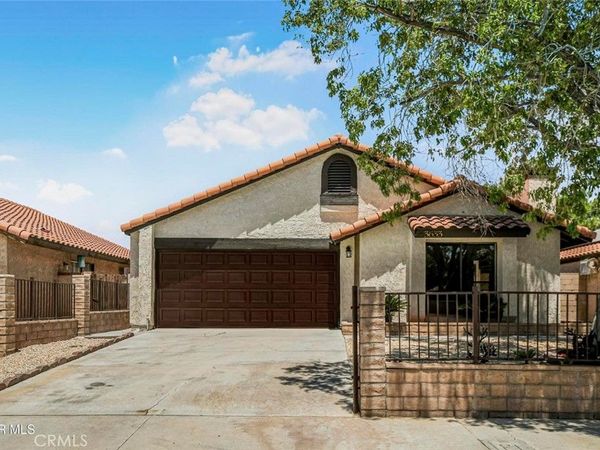 3633 Casamia Avenue , Palmdale, CA 93550