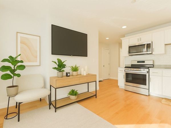 375 Dorchester St., Unit 1, Boston, MA 02127