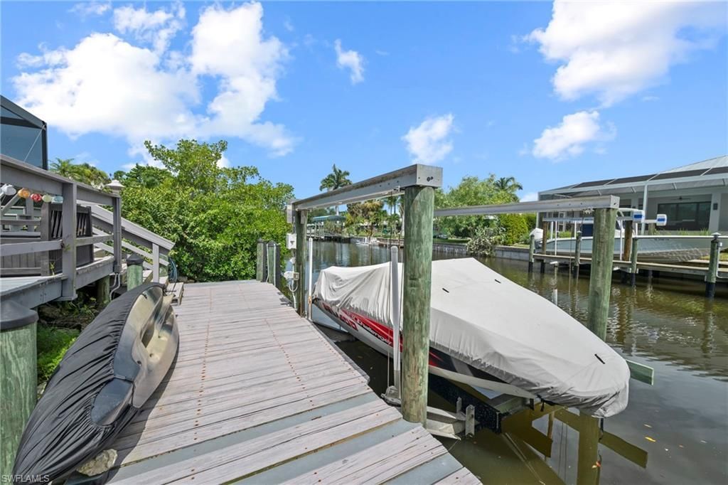 205 2nd St, Bonita Springs, FL 34134 Photo