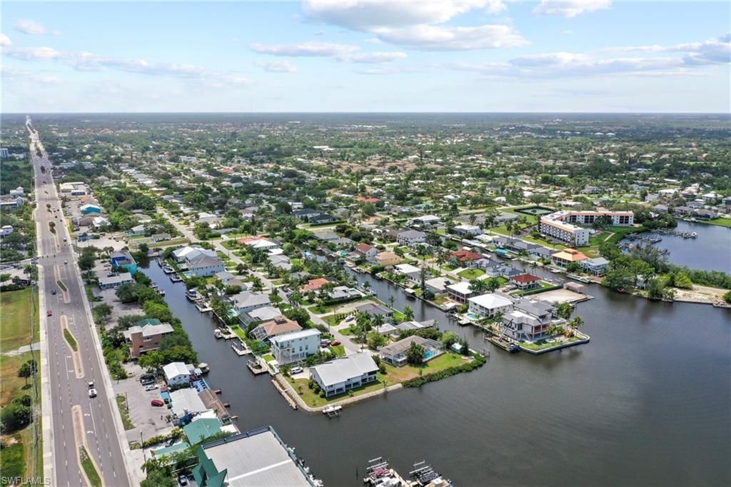 205 2nd St, Bonita Springs, FL 34134 Photo