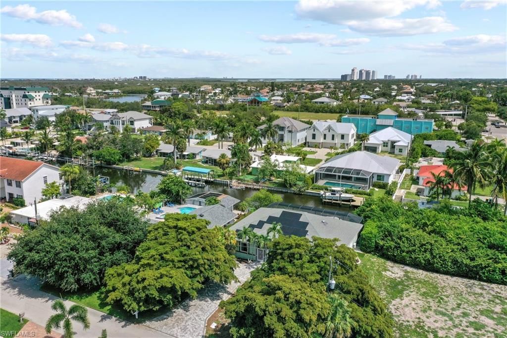 205 2nd St, Bonita Springs, FL 34134 Photo
