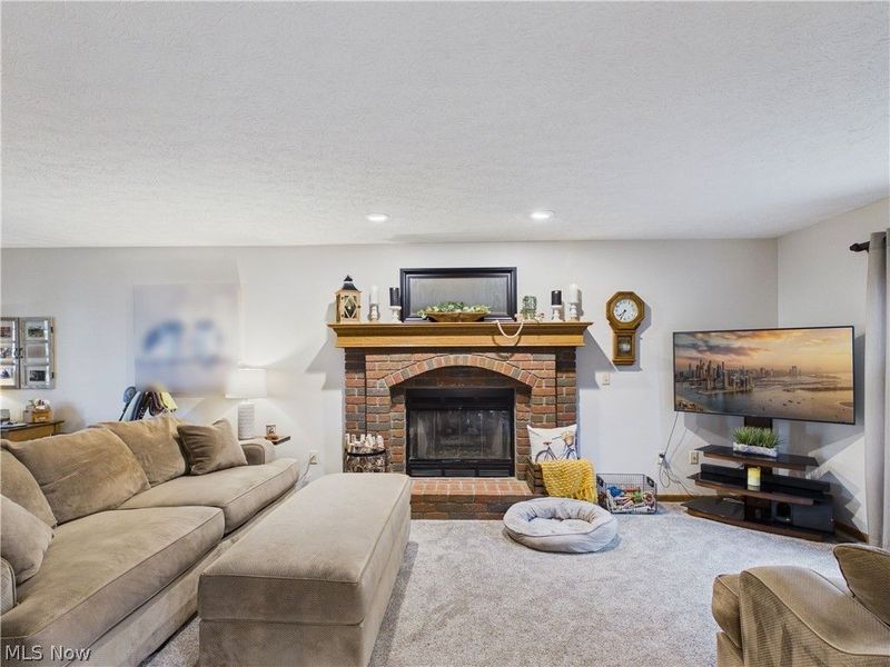 105 Rodeo Circle, Louisville, OH 44641 Photo 13