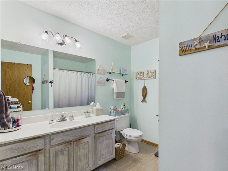 105 Rodeo Circle, Louisville, OH 44641 Photo 21