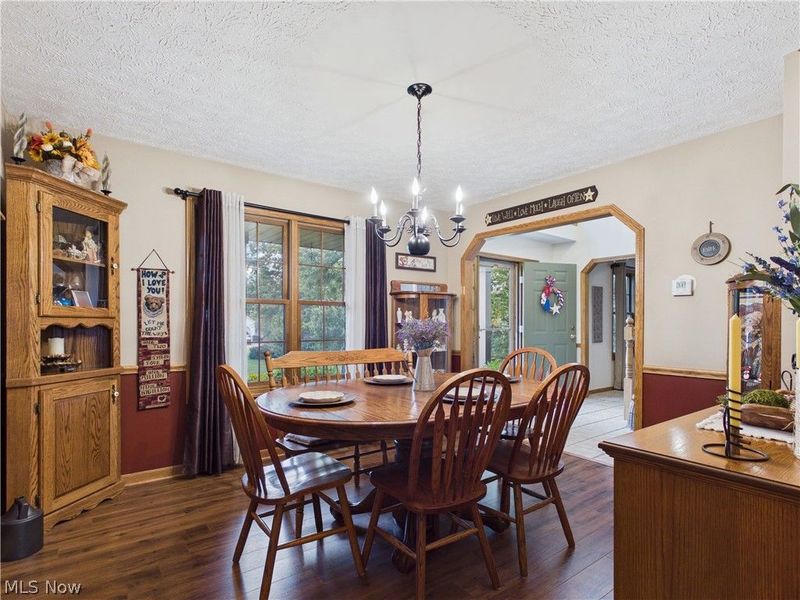 105 Rodeo Circle, Louisville, OH 44641 Photo 6