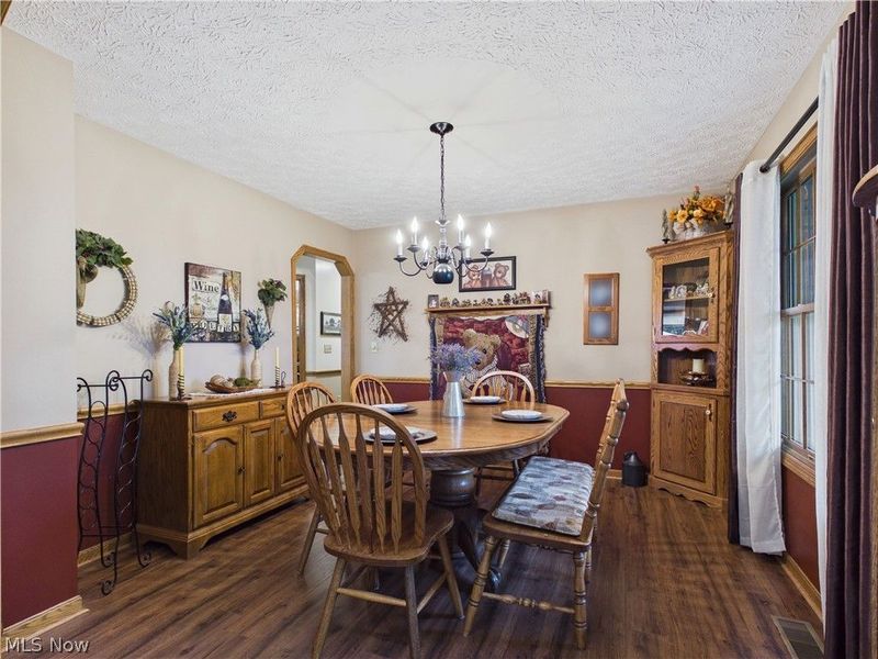 105 Rodeo Circle, Louisville, OH 44641 Photo 7