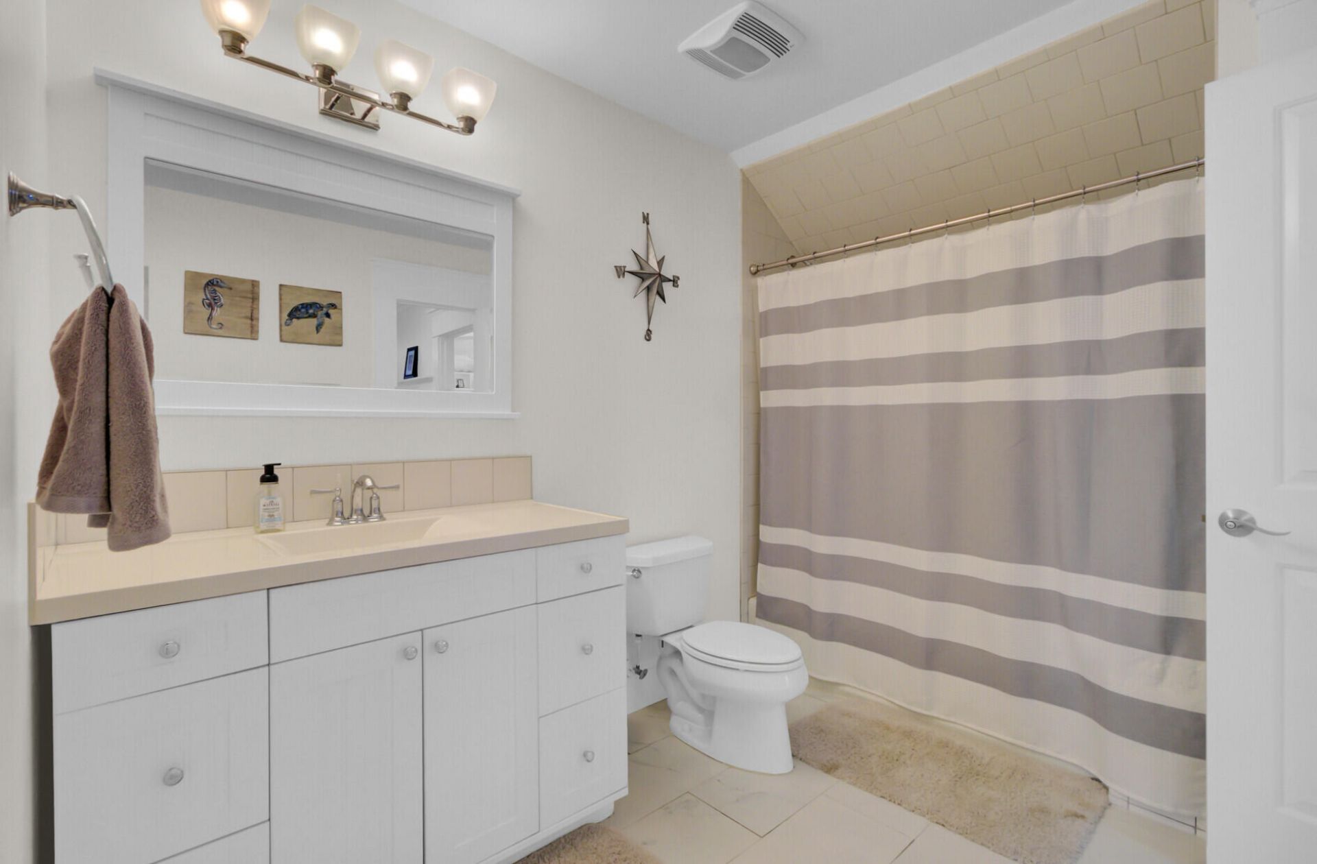160 Grand Park Boulevard Photo 45