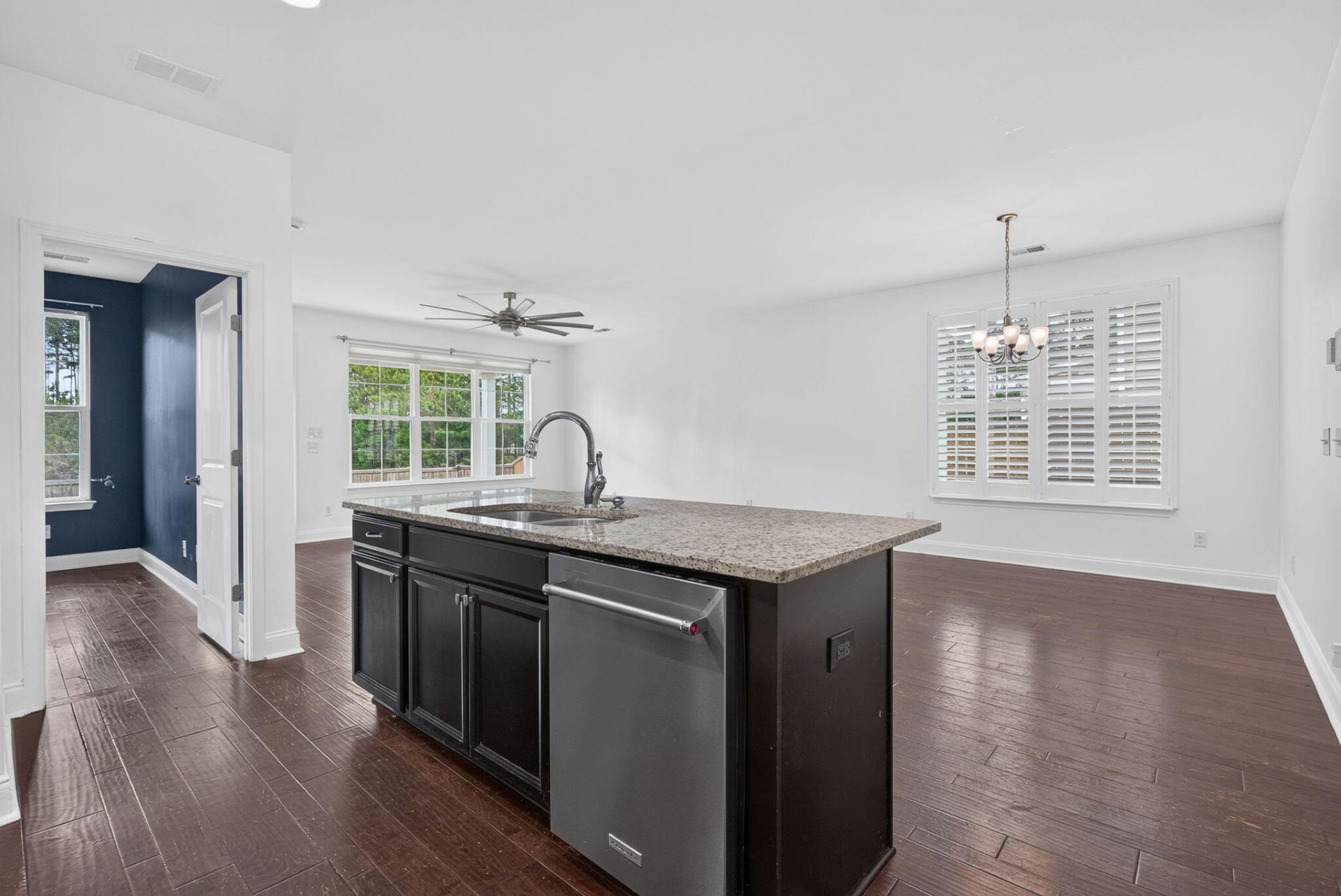 251 Palmetto Walk Drive Photo 14