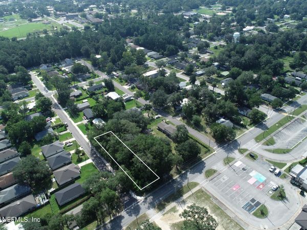 1525 CENTER Street, Green Cove Springs, FL 32043