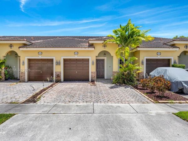3326 NE 11th Dr , Homestead, FL 33033