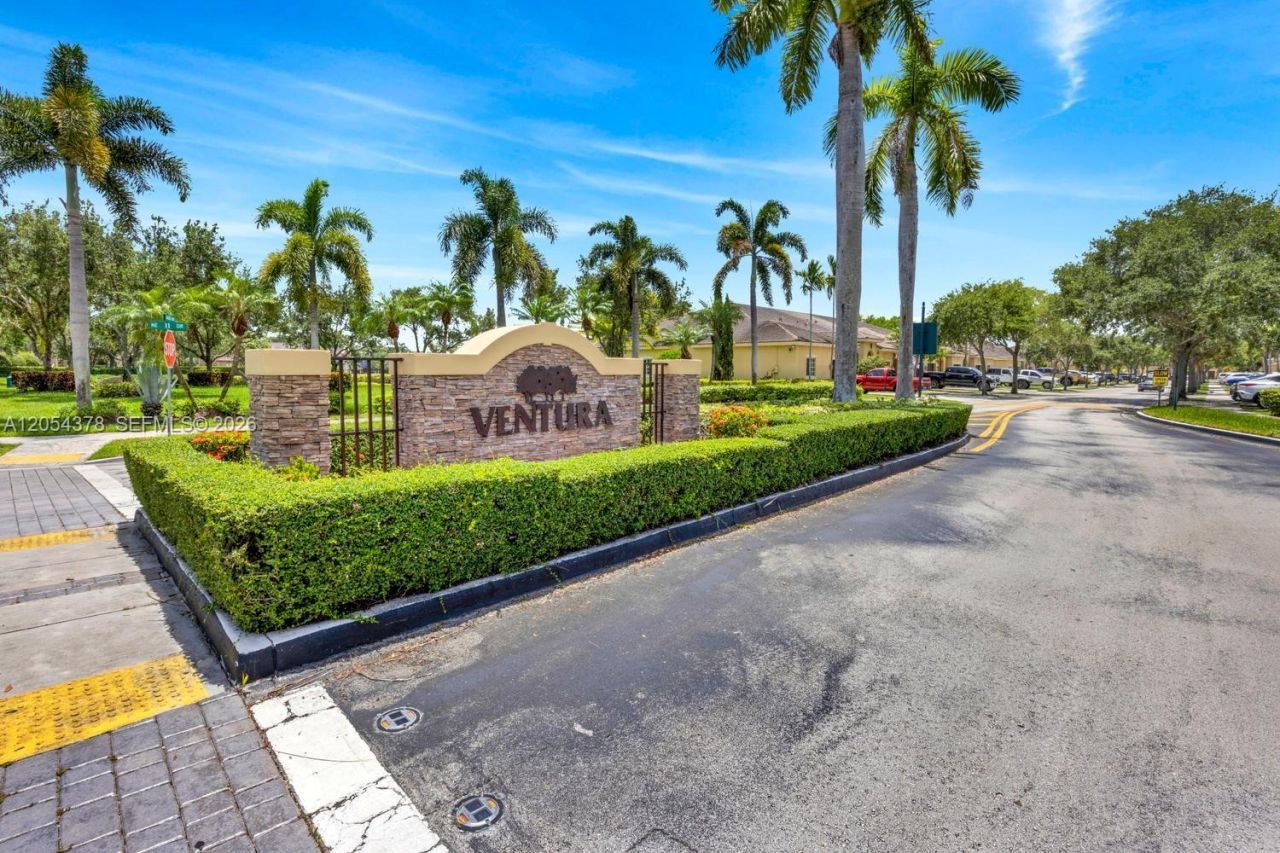 3326 NE 11th Dr , Homestead, FL 33033 Photo