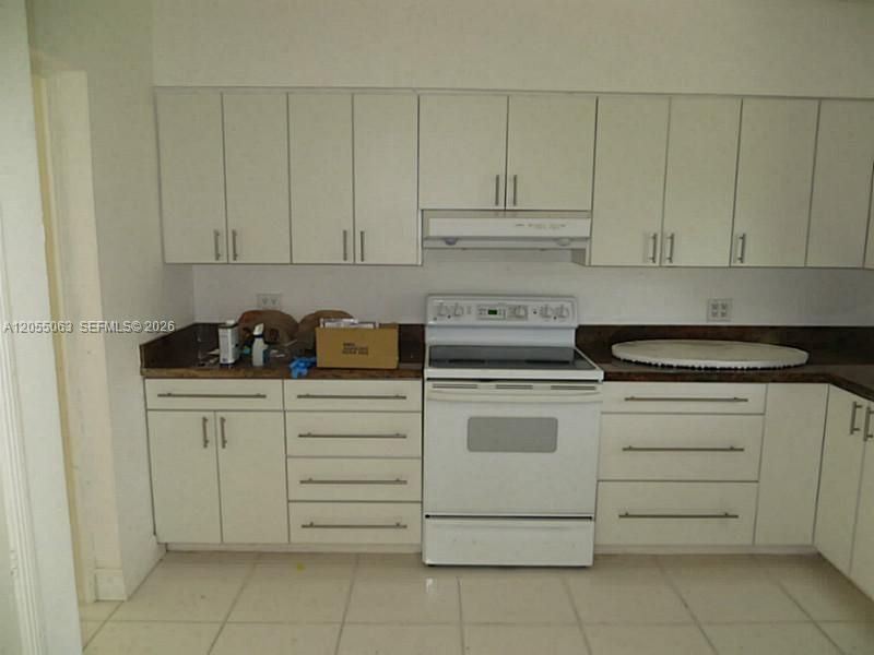 5851 SW 28 St , Miami, FL 33155 Photo