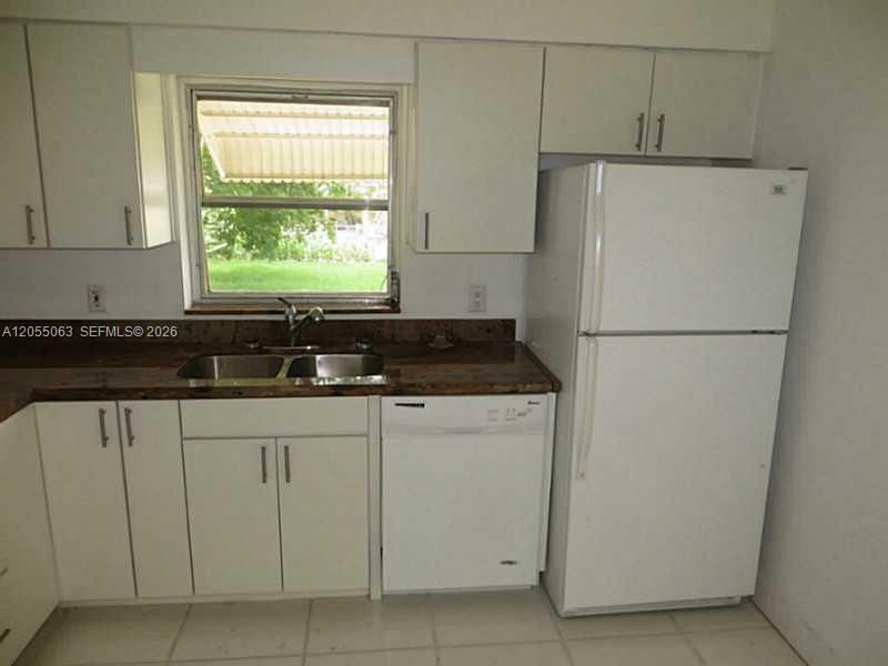 5851 SW 28 St , Miami, FL 33155 Photo