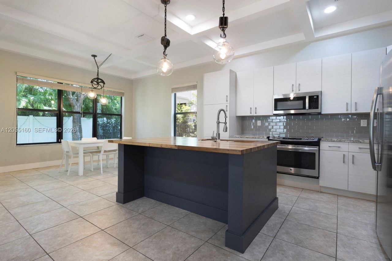 3565 W 97th St , Hialeah, FL 33018 Photo