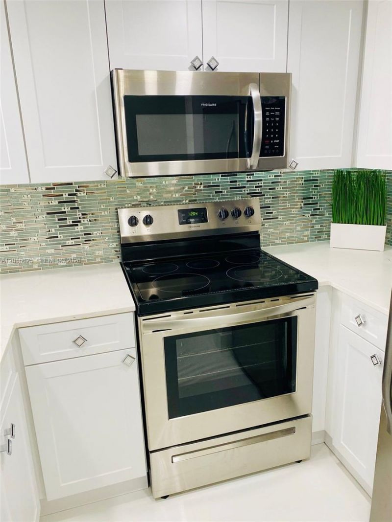 8615 NW 5th Ter , Unit 14-206, Miami, FL 33126 Photo