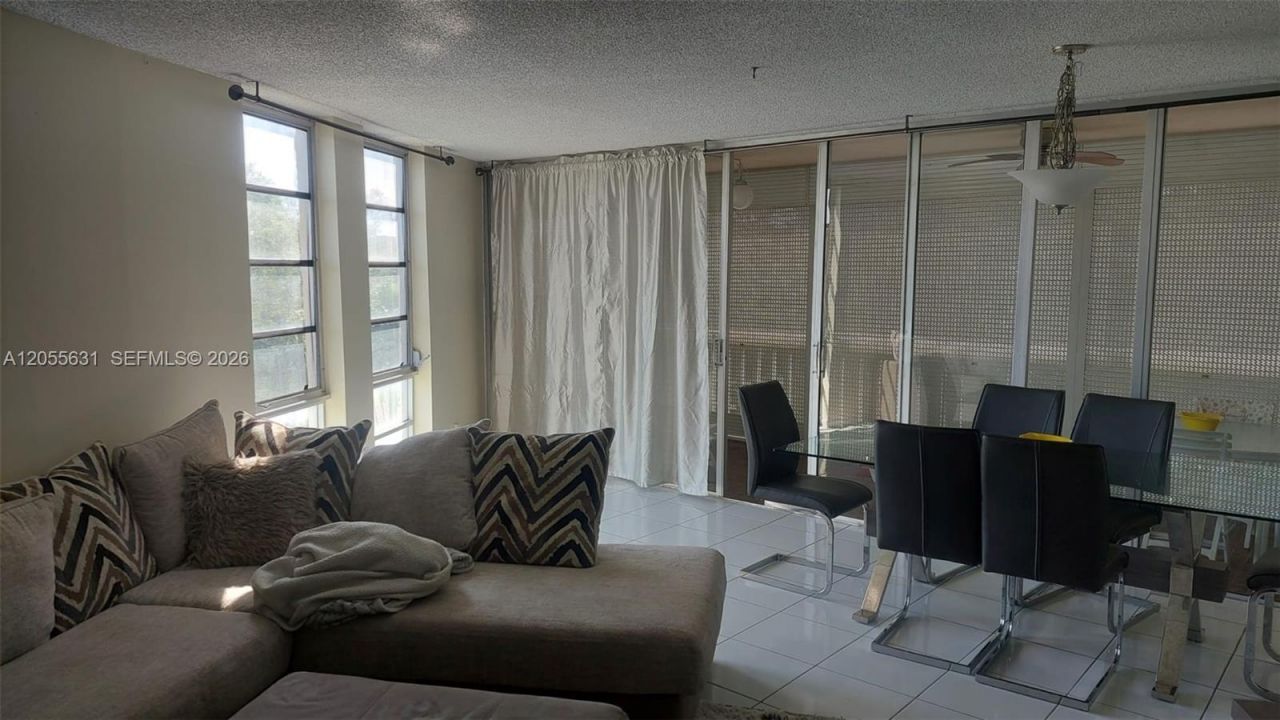 6921 Environ Blvd , Unit 4P, Lauderhill, FL 33319 Photo