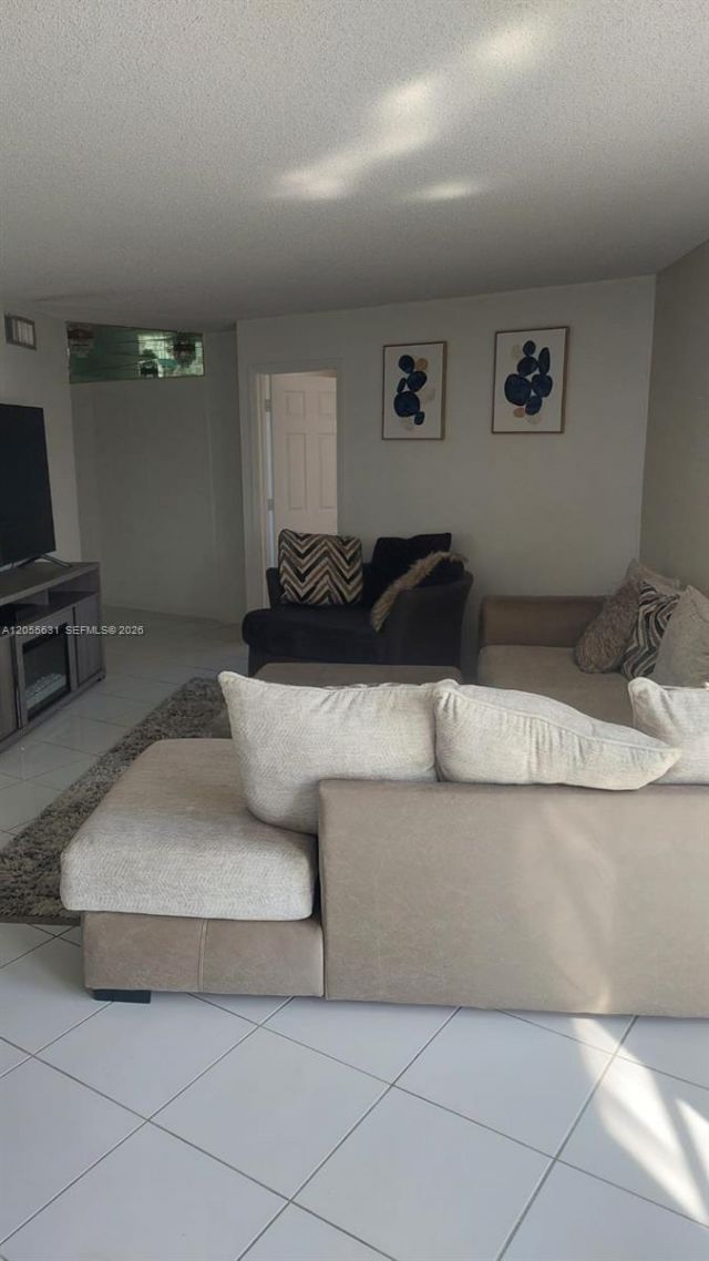 6921 Environ Blvd , Unit 4P, Lauderhill, FL 33319 Photo