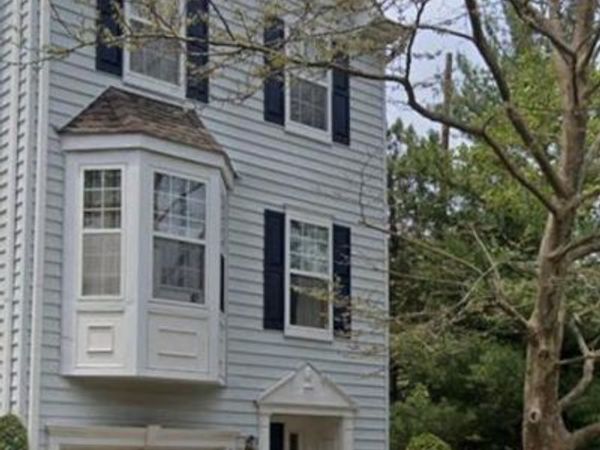 240 WILLIAM LIVINGSTON COURT, PRINCETON, NJ 08540