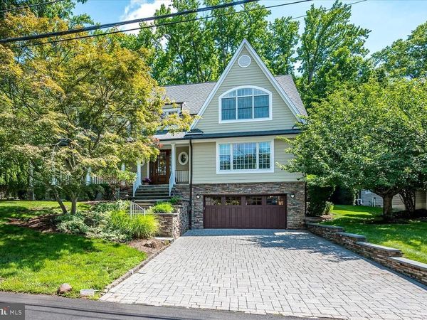 4 EDGEWOOD ROAD , EDISON, NJ 08820