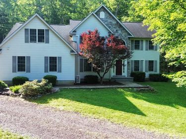 1300 BEAUPLAND ROAD, BEAR CREEK, PA 18602