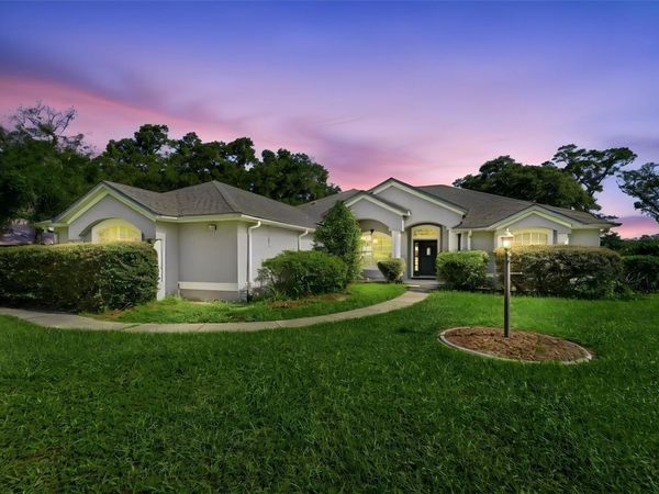 2111 SUN VALLEY LANE , DELAND, FL 32720