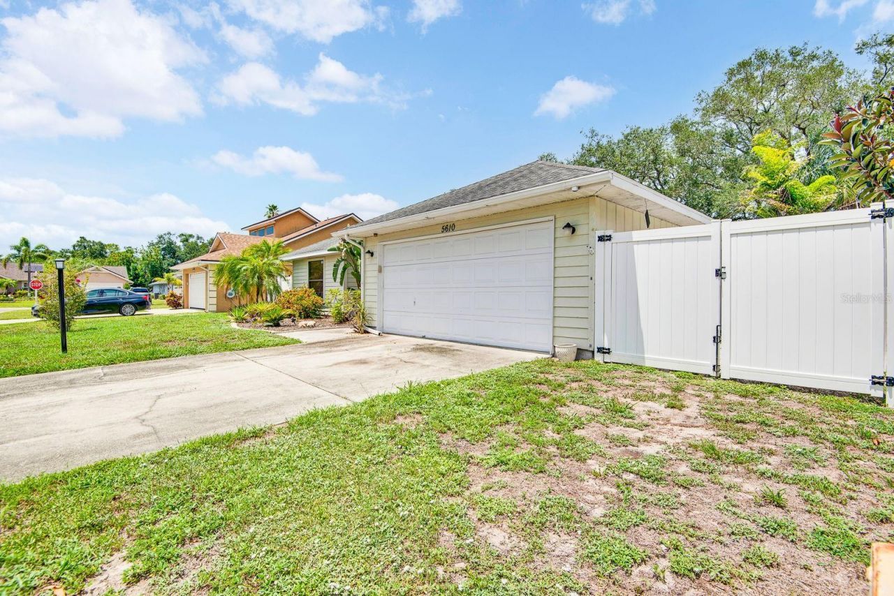 5610 33rd Lane E, Bradenton, FL 34203 Photo