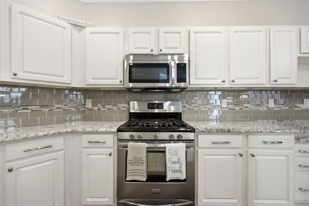 10212 Newington Place, Tampa, FL 33626 Photo