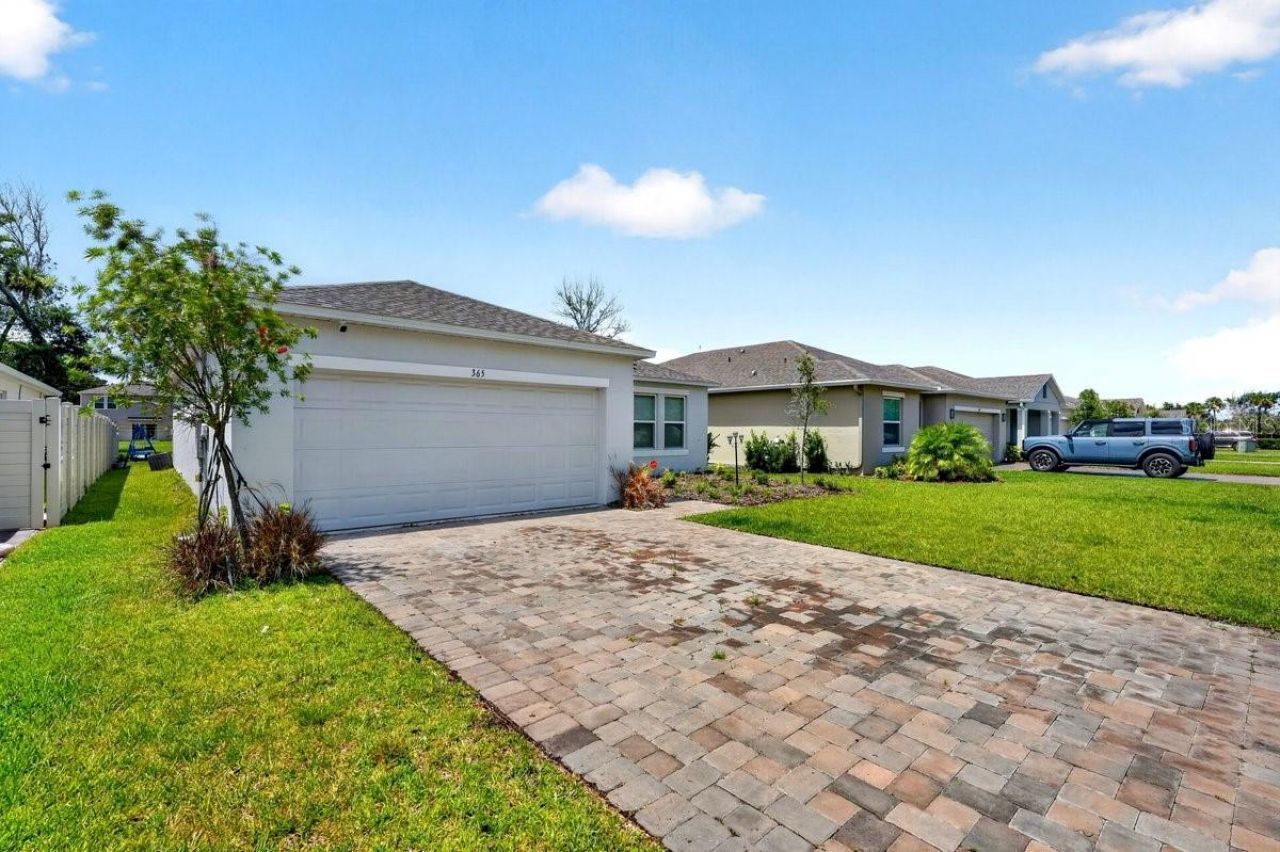 365 River Front Way , Edgewater, FL 32141 Photo