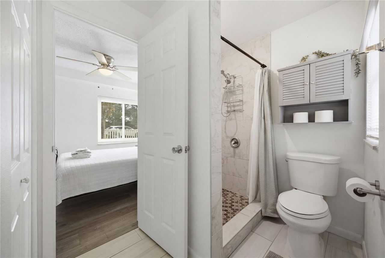 664 Gray Street S, Saint Petersburg, FL 33707 Photo