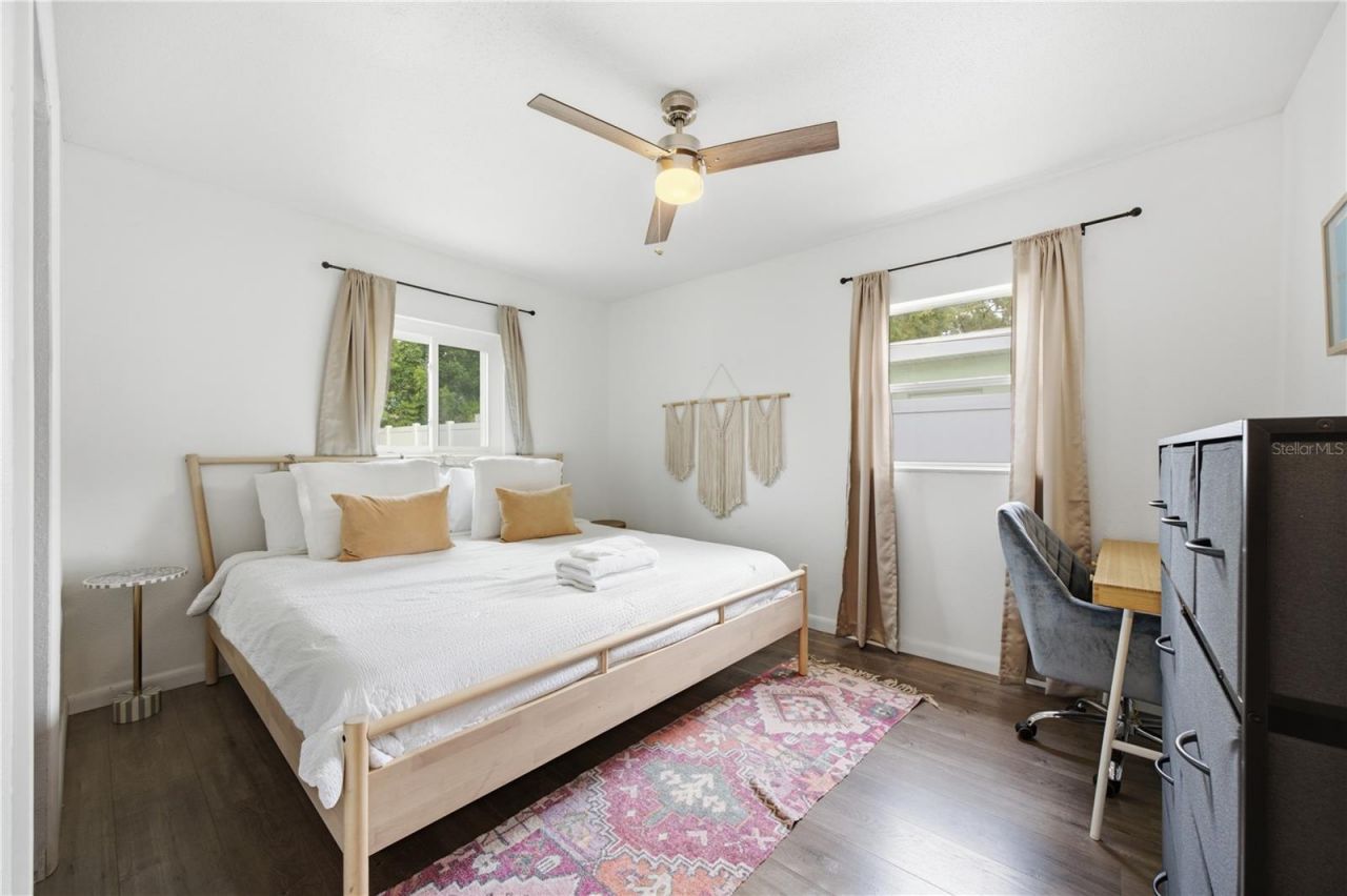 664 Gray Street S, Saint Petersburg, FL 33707 Photo