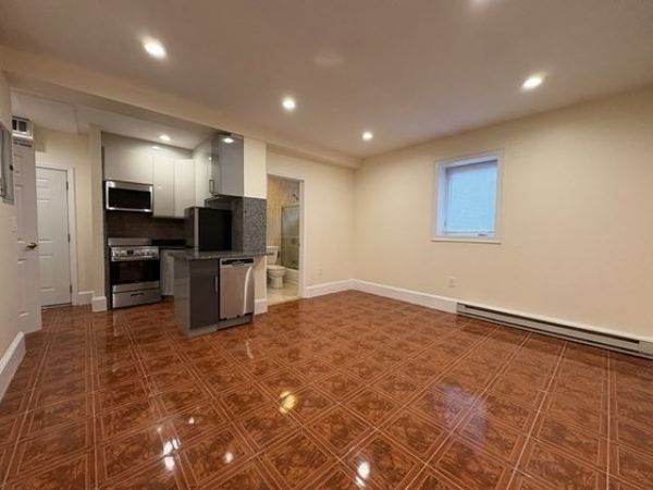 69 Babcock St, Unit 7, Brookline, MA 02446