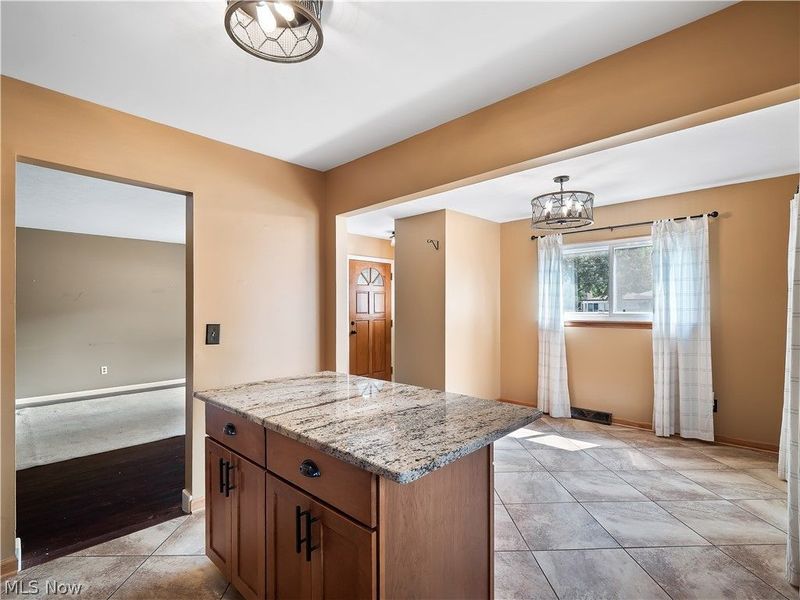 4402 Valleyside Road, Cleveland, OH 44135 Photo 10