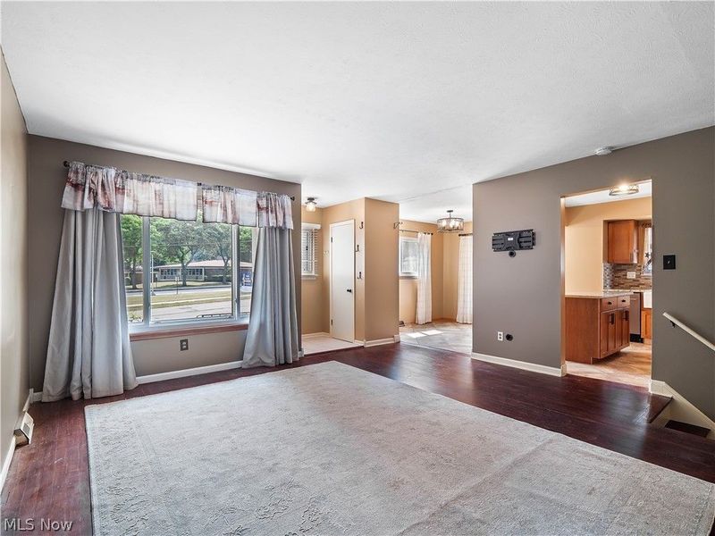 4402 Valleyside Road, Cleveland, OH 44135 Photo 5