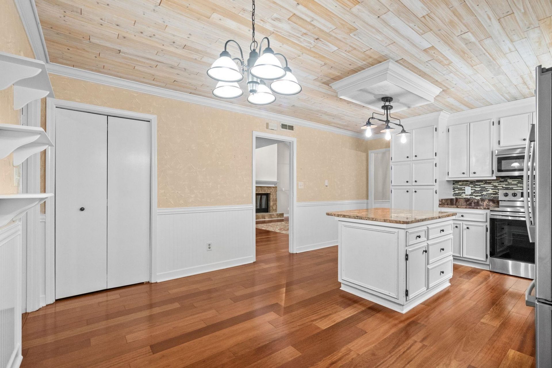1710 Crooked Pine Dr.  Photo 18