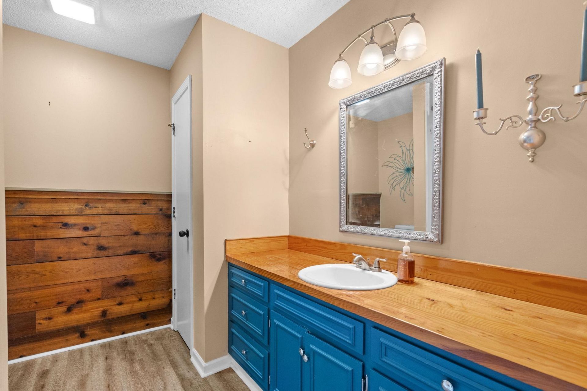 1710 Crooked Pine Dr.  Photo 37