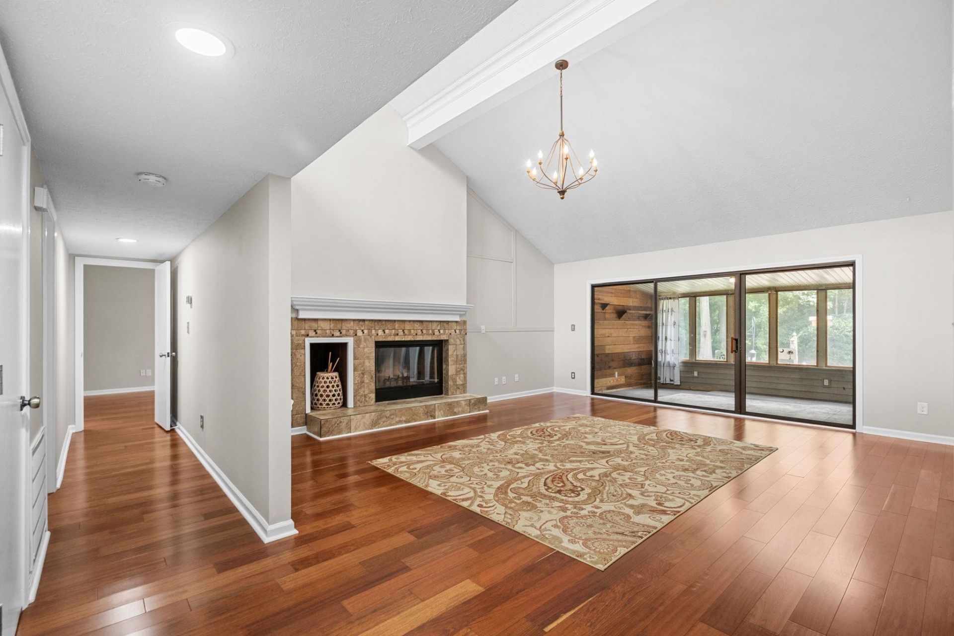 1710 Crooked Pine Dr.  Photo 8